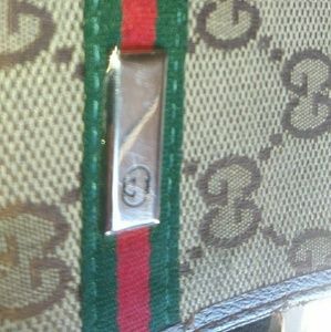 Meet your Posher, Isaac